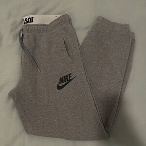 Nike Sweatpants